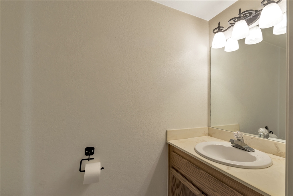 1212 Huntington Road San Marcos, CA 92078 - Photo 11 of 25 Gallery Image 11