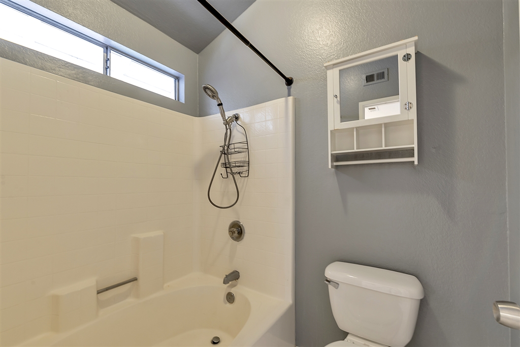 1212 Huntington Road San Marcos, CA 92078 - Photo 15 of 25 Gallery Image 15