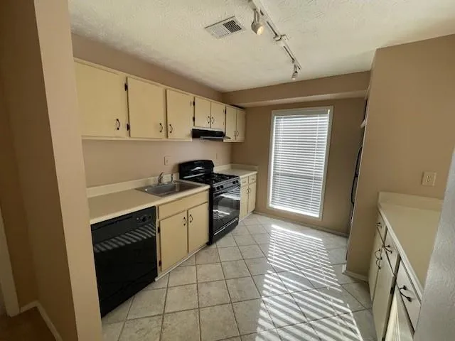 $1,750 | 1103 Cumberland Court Southeast, Smyrna, GA 30080