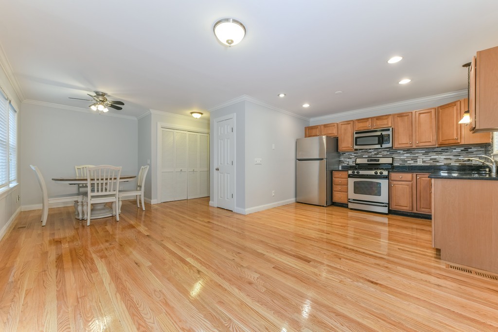 78 Albemarle Road Waltham, MA 02452 - Photo 3 of 15 Gallery Image 3