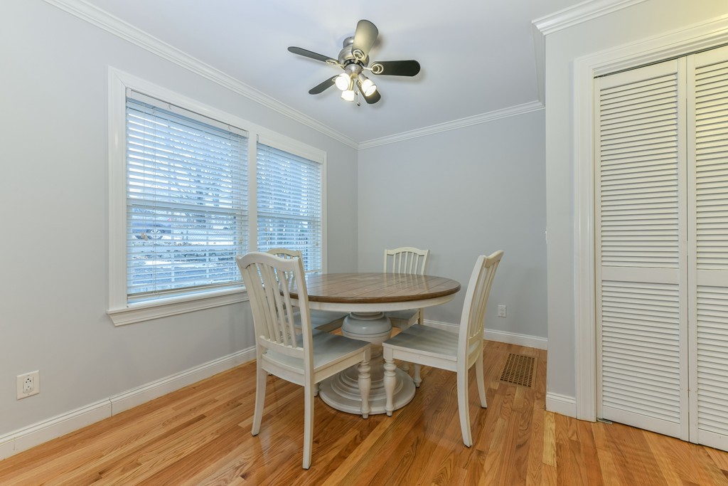 78 Albemarle Road Waltham, MA 02452 - Photo 4 of 15 Gallery Image 4