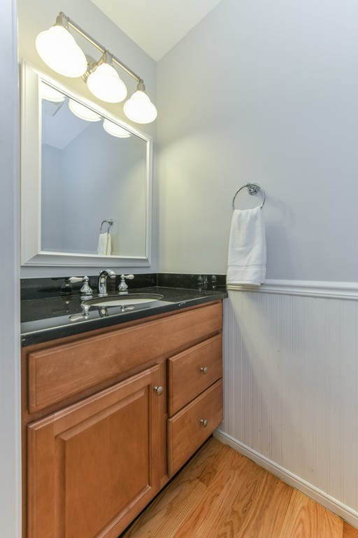 78 Albemarle Road Waltham, MA 02452 - Photo 7 of 15 Gallery Image 7