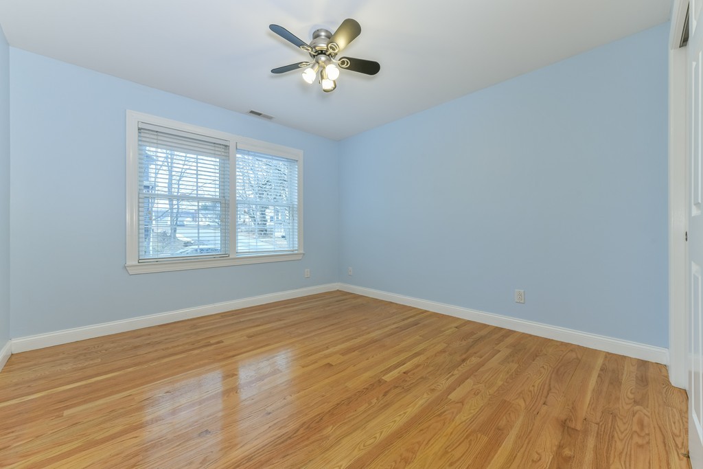 78 Albemarle Road Waltham, MA 02452 - Photo 8 of 15 Gallery Image 8