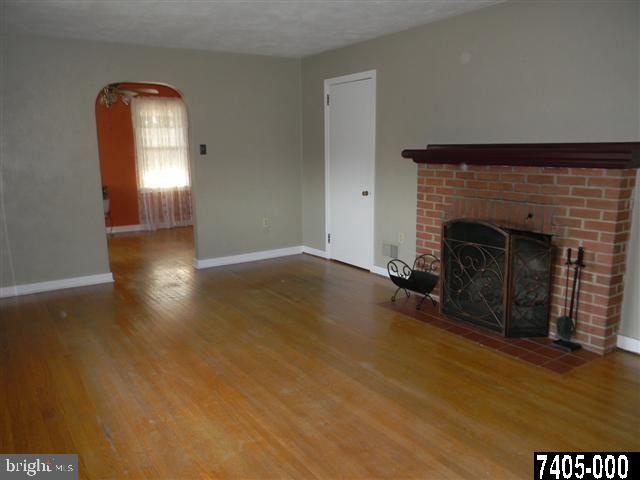 413 Corbin Road York, PA 17403 - Photo 3 of 25