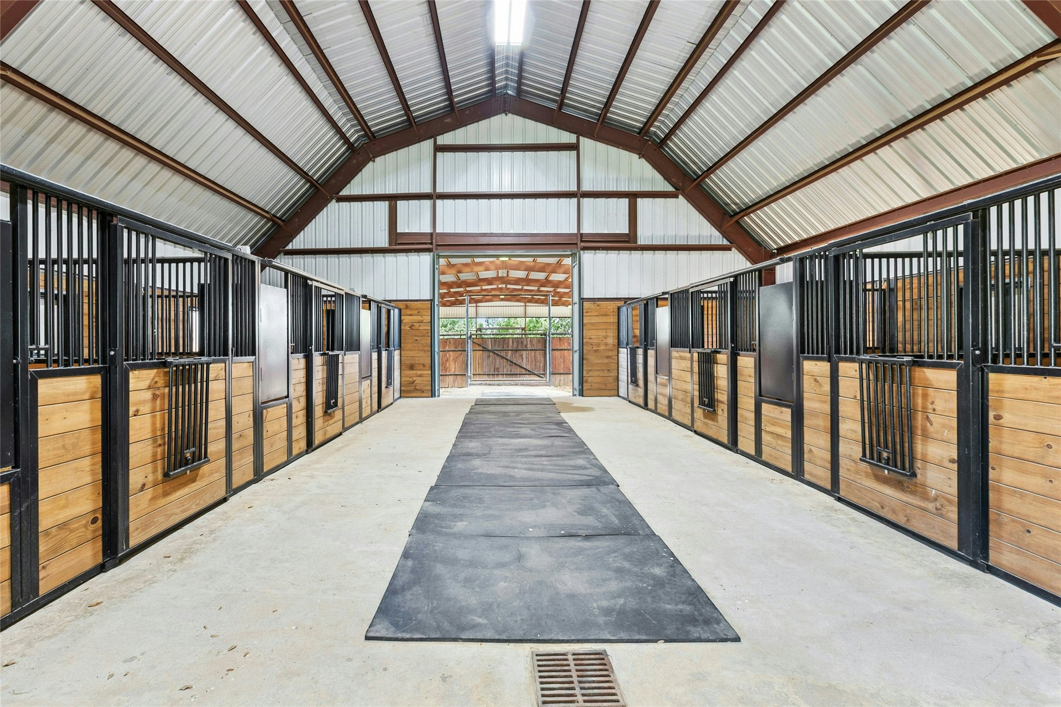 658 Fordtran Road New Ulm, TX 78950 - Photo 48 of 50 a view of a porch