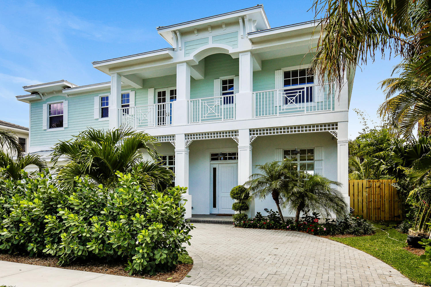 1235 Northeast 5th Avenue Boca Raton, FL 33432 - Photo 1 of 34 1235