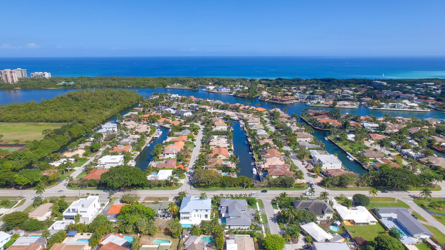 1235 Northeast 5th Avenue Boca Raton, FL 33432 - Photo 8 of 34 1235 NE 5th Ave Boca Raton FL-large-024-