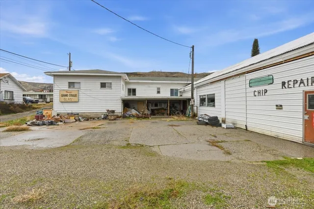 a view of a house with a patio