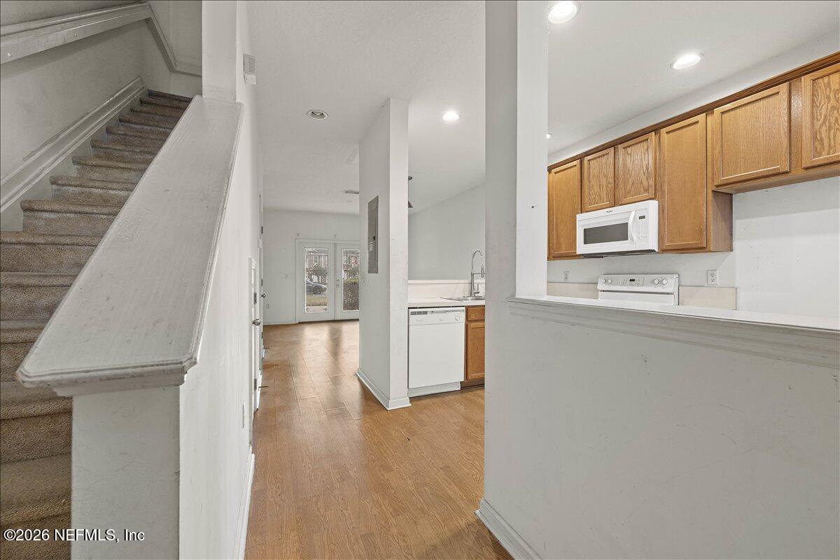 1488 Fieldview Drive Jacksonville, FL 32225 - Photo 3 of 38 Entrance