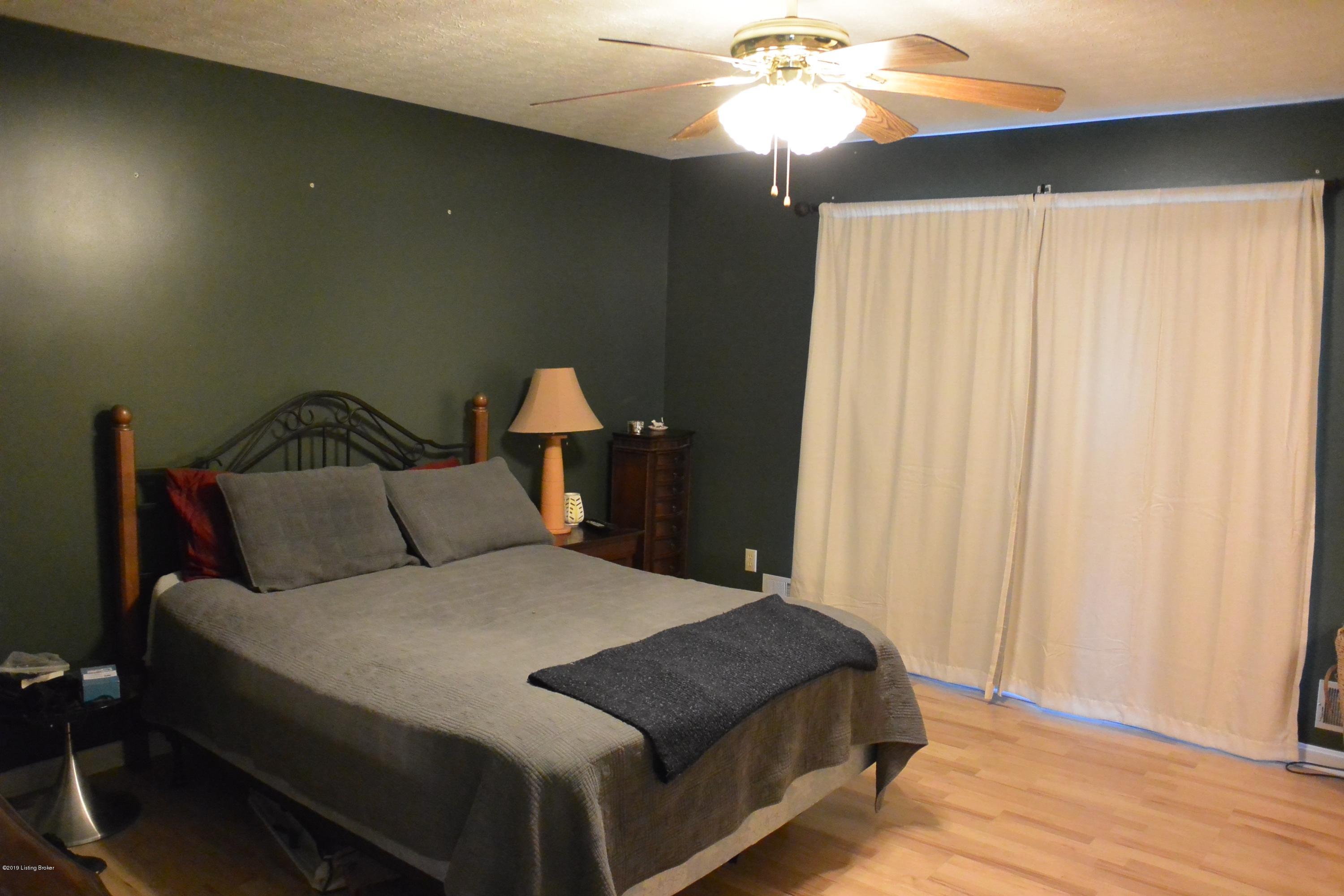485 Colonel Cox Road South Coxs Creek, KY 40013 - Photo 10 of 24 Master Bedroom