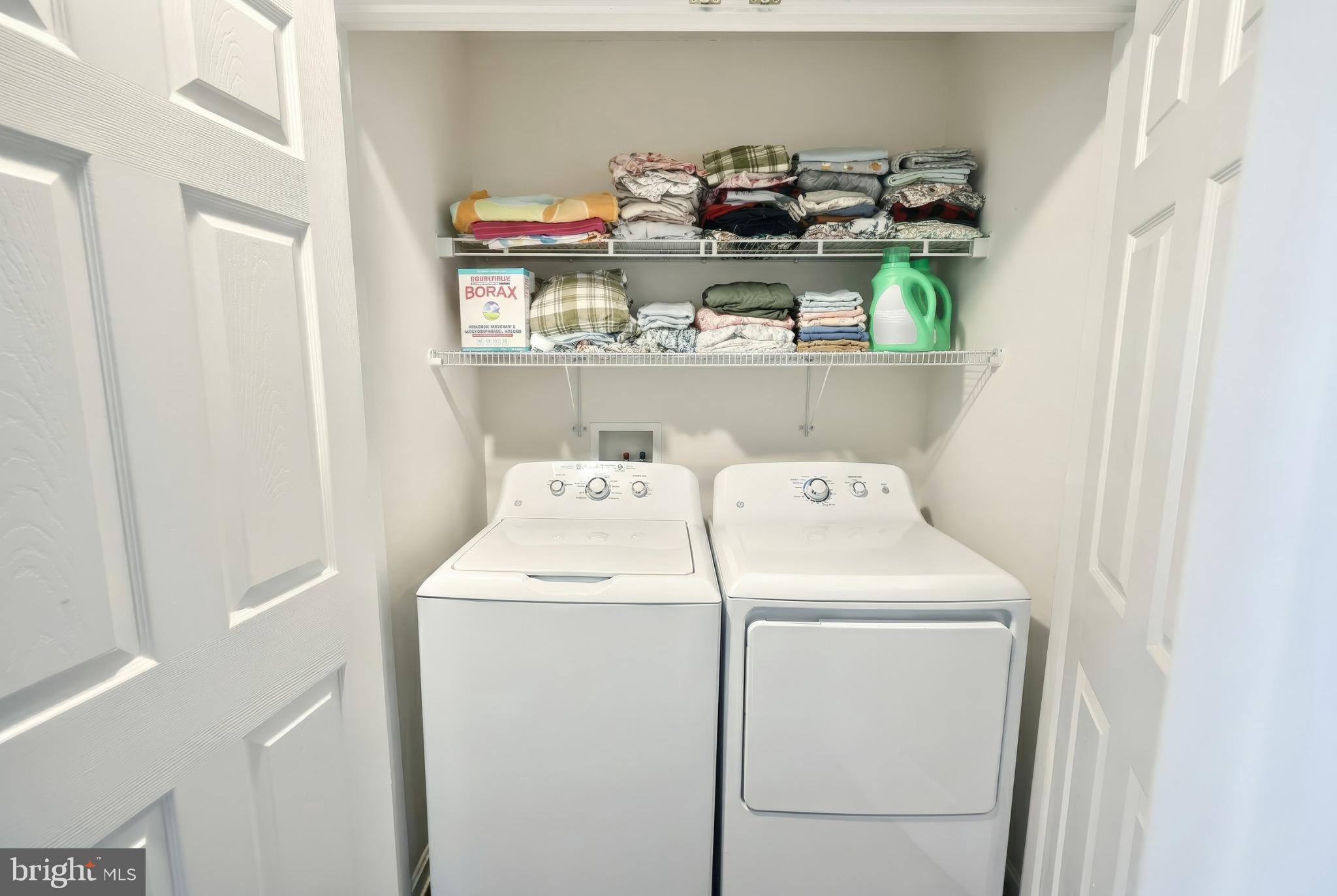 712 Spencer Drive Hanover, PA 17331 - Photo 17 of 23 a utility room with dryer and washer