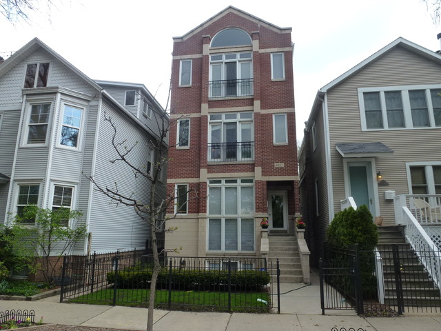 3027 North Racine Avenue, Unit 2 Chicago, IL 60657 - Photo 1 of 7 Gallery Image 1