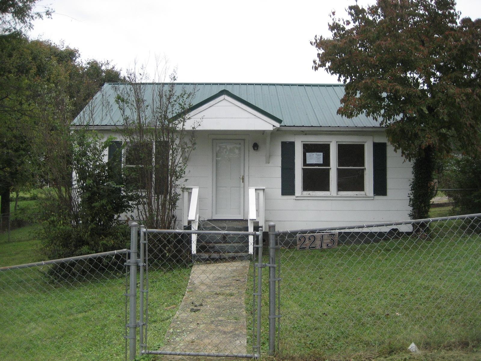 2213 Sanderson Road Knoxville, TN 37921 - Photo 4 of 6 IMG_2825