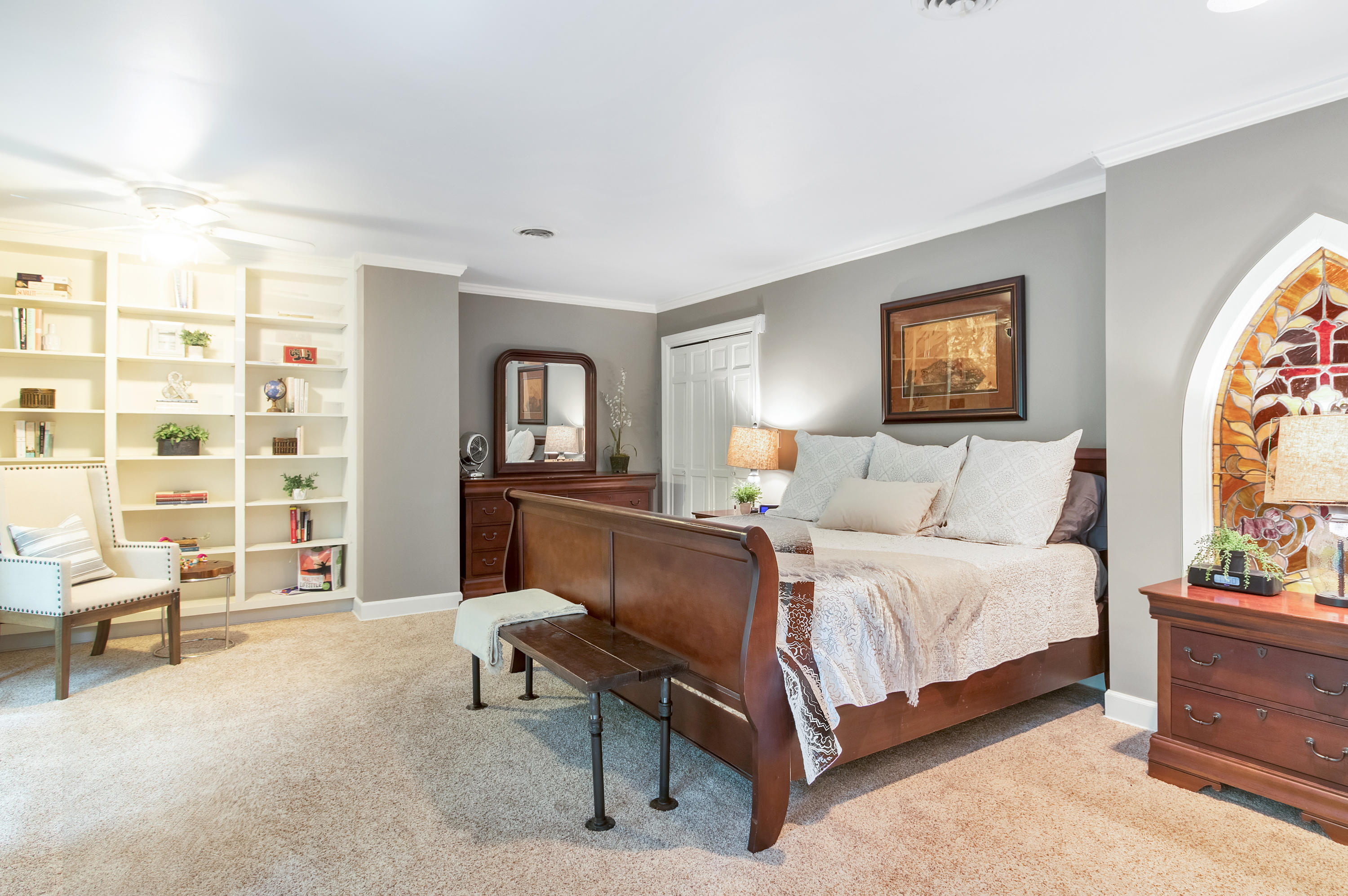 1306 Lawrence Road Chattanooga, TN 37405 - Photo 24 of 34 Custom Built-Ins
