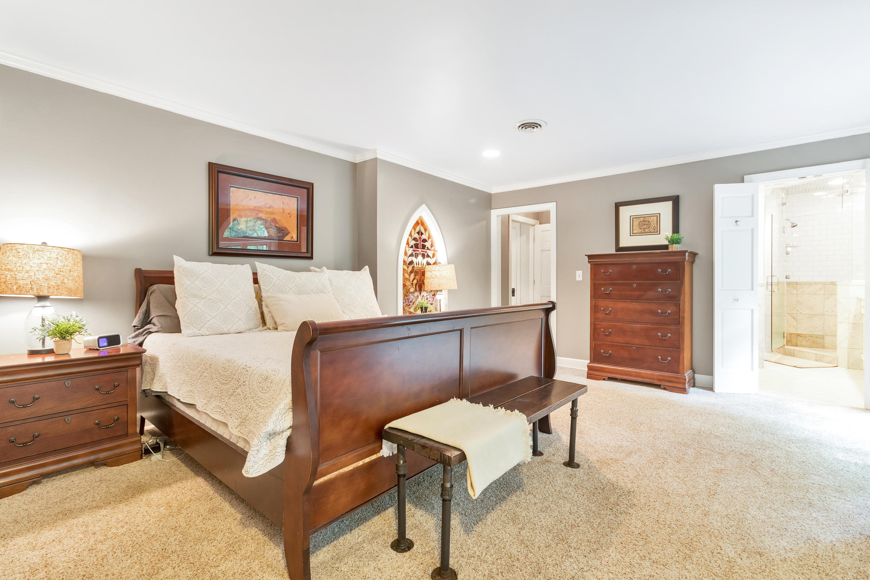 1306 Lawrence Road Chattanooga, TN 37405 - Photo 5 of 34 Beautiful Master En Suite