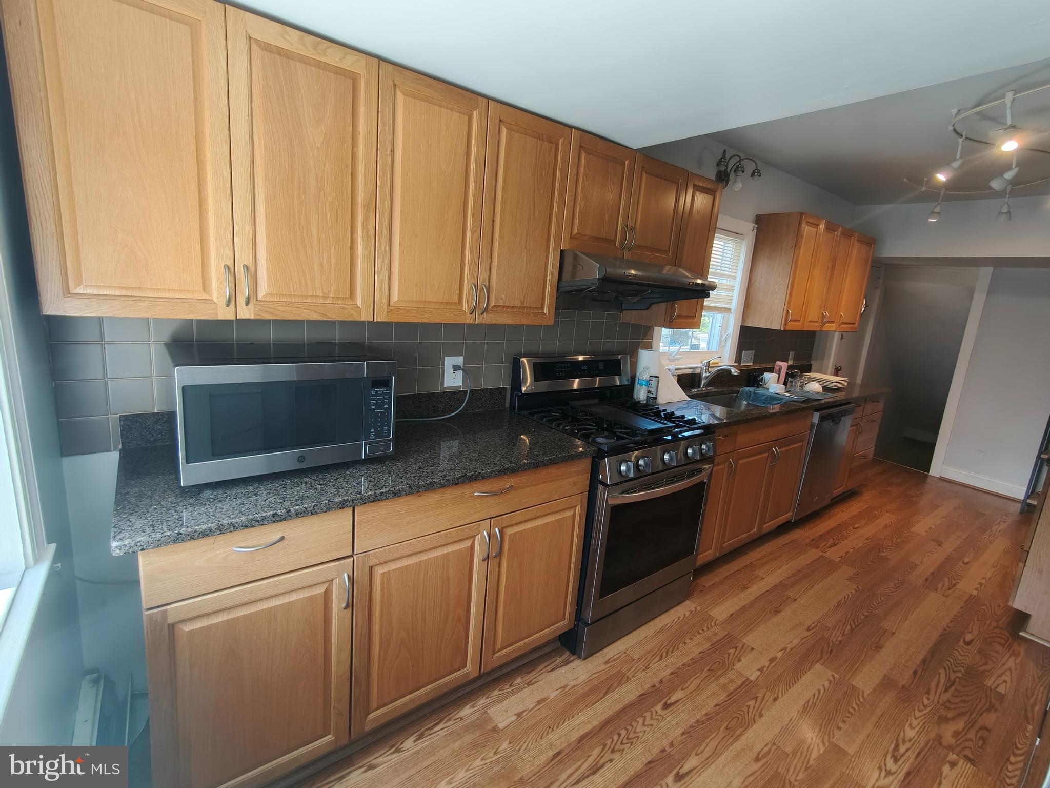 222 Rockglen Road Wynnewood, PA 19096 - Photo 7 of 25