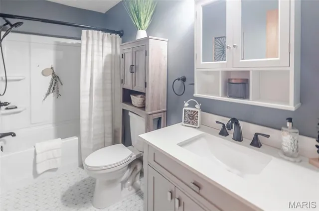 $146,500 | 712 La Due Place, Greenville, IL 62246