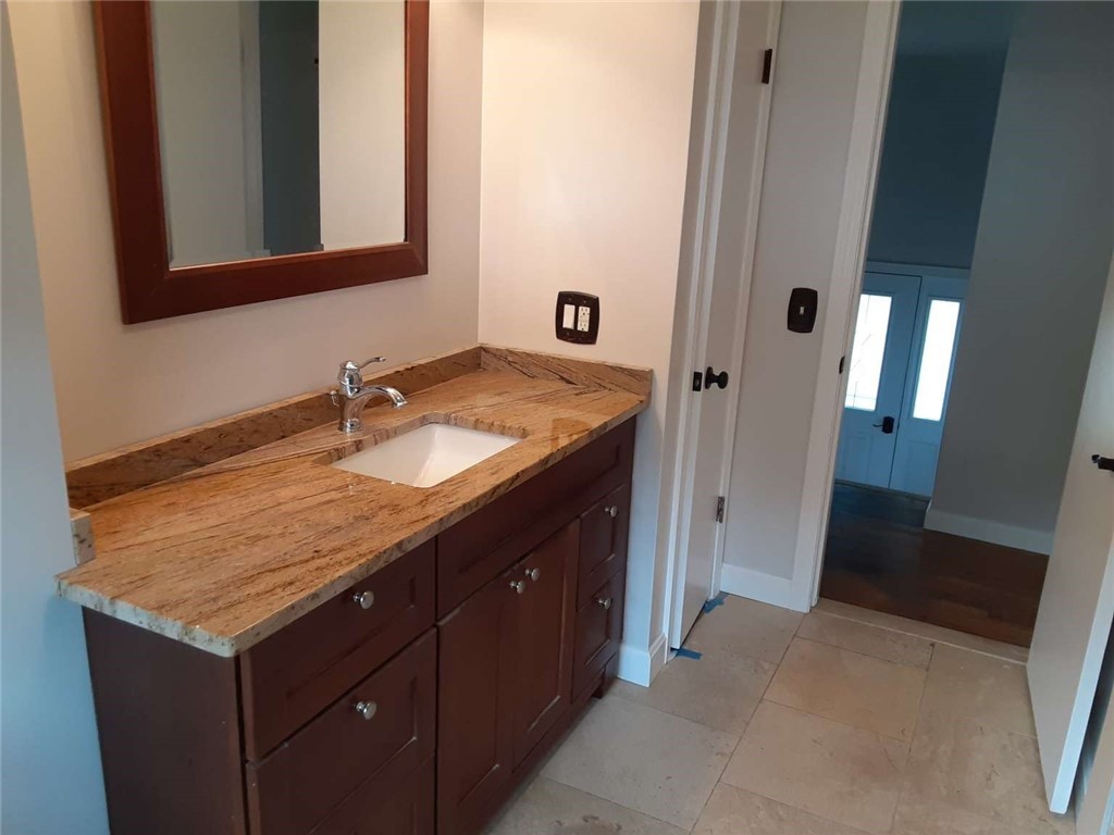 179 Holmes Road Warwick, RI 02888 - Photo 12 of 19 Gallery Image 12
