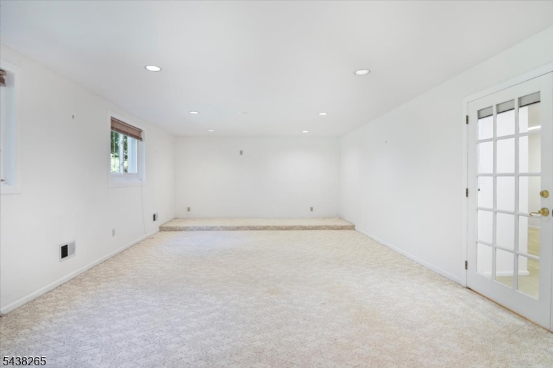6 Green Hills Road Mendham, NJ 07945 - Photo 40 of 42