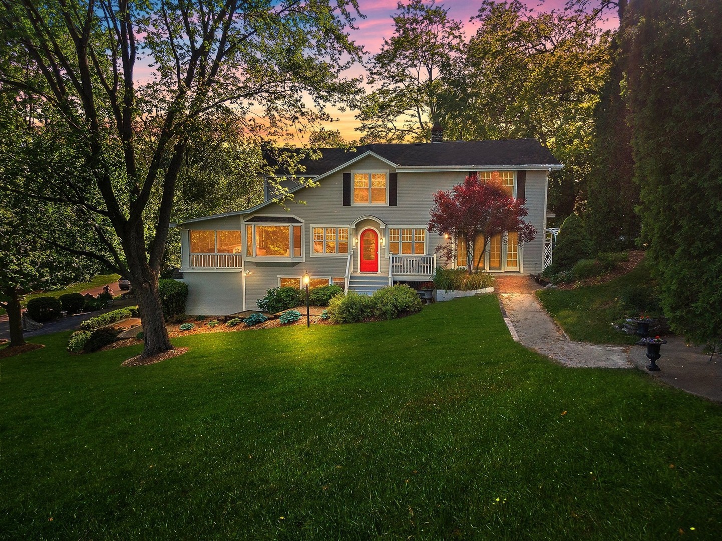 804 Murray Road Tower Lakes, IL 60010 - Photo 2 of 44 a front view of house with yard and green space