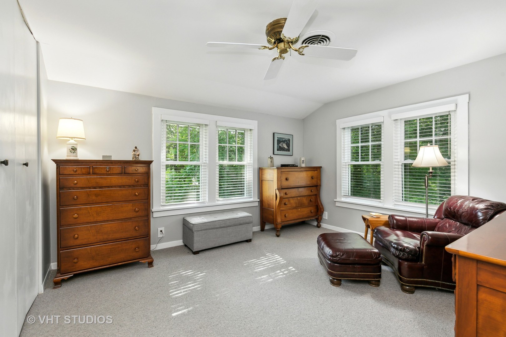 804 Murray Road Tower Lakes, IL 60010 - Photo 21 of 44 a living room with furniture and a window