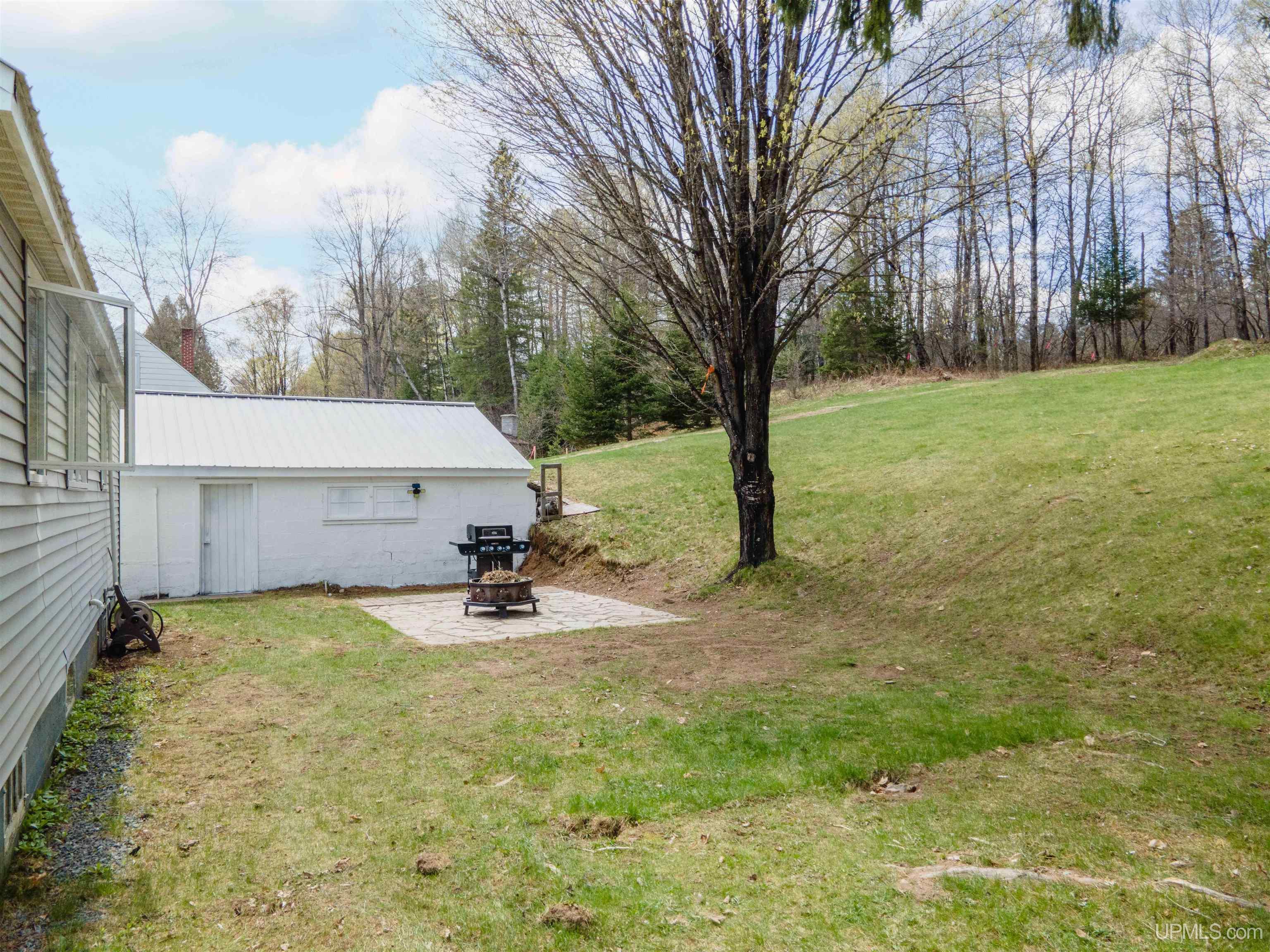 725 West Ice Lake Road Iron River, MI 49935 - Photo 28 of 31