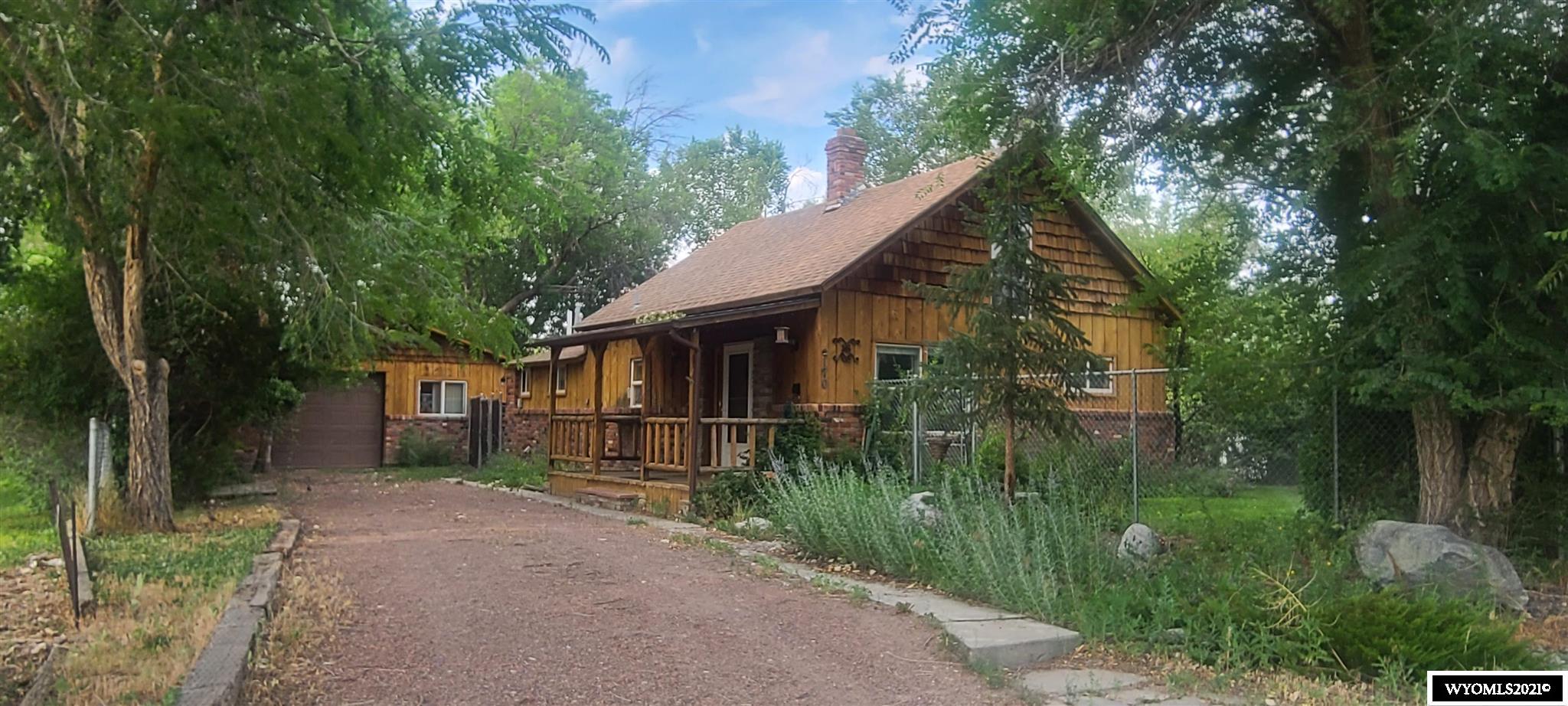 170 East Warren Street Thermopolis, WY 82443 - Photo 1 of 1