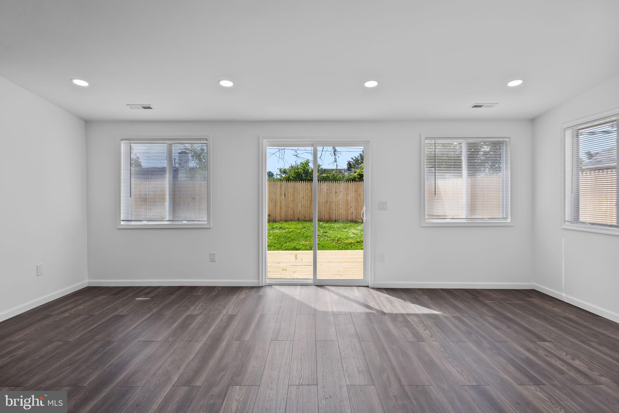 2763 Berwyn Road Bensalem, PA 19020 - Photo 13 of 35