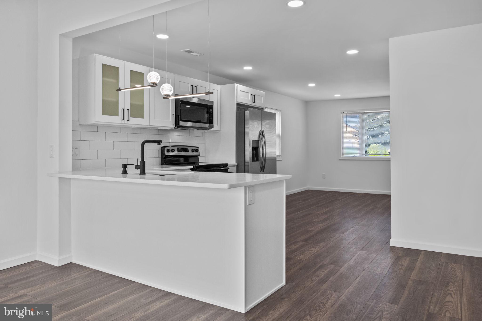 2763 Berwyn Road Bensalem, PA 19020 - Photo 20 of 35