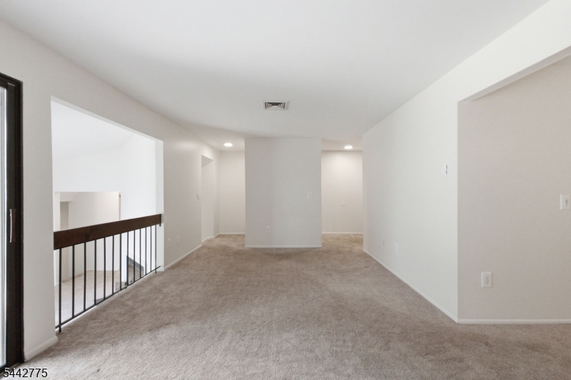 77 Overlook Drive Clinton, NJ 08809 - Photo 13 of 33