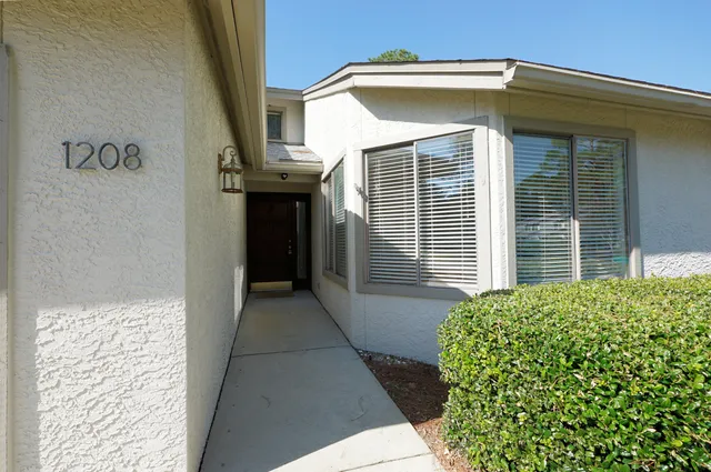 $388,000 | 1208 Oakmont Drive, Niceville, FL 32578