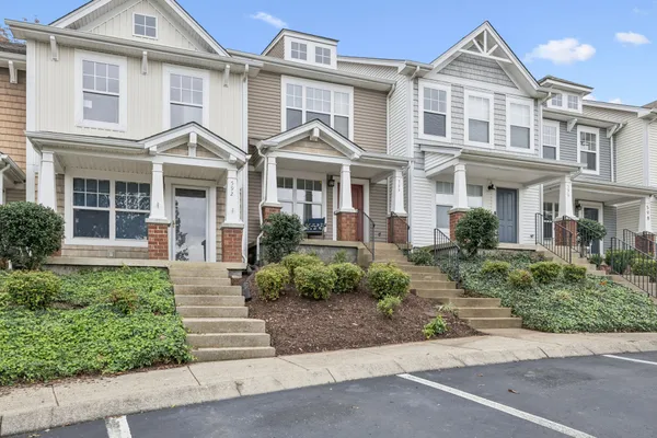 $247,000 | 594 Flintlock Court, Nashville, TN 37217