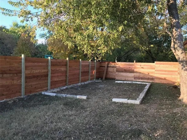 $1,099 | 1302 East 52nd Street, Unit 105, Austin, TX 78723