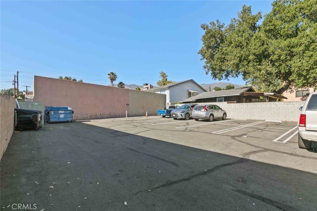 7137 Greeley Street, Unit 4 Tujunga, CA 91042 - Photo 26 of 29