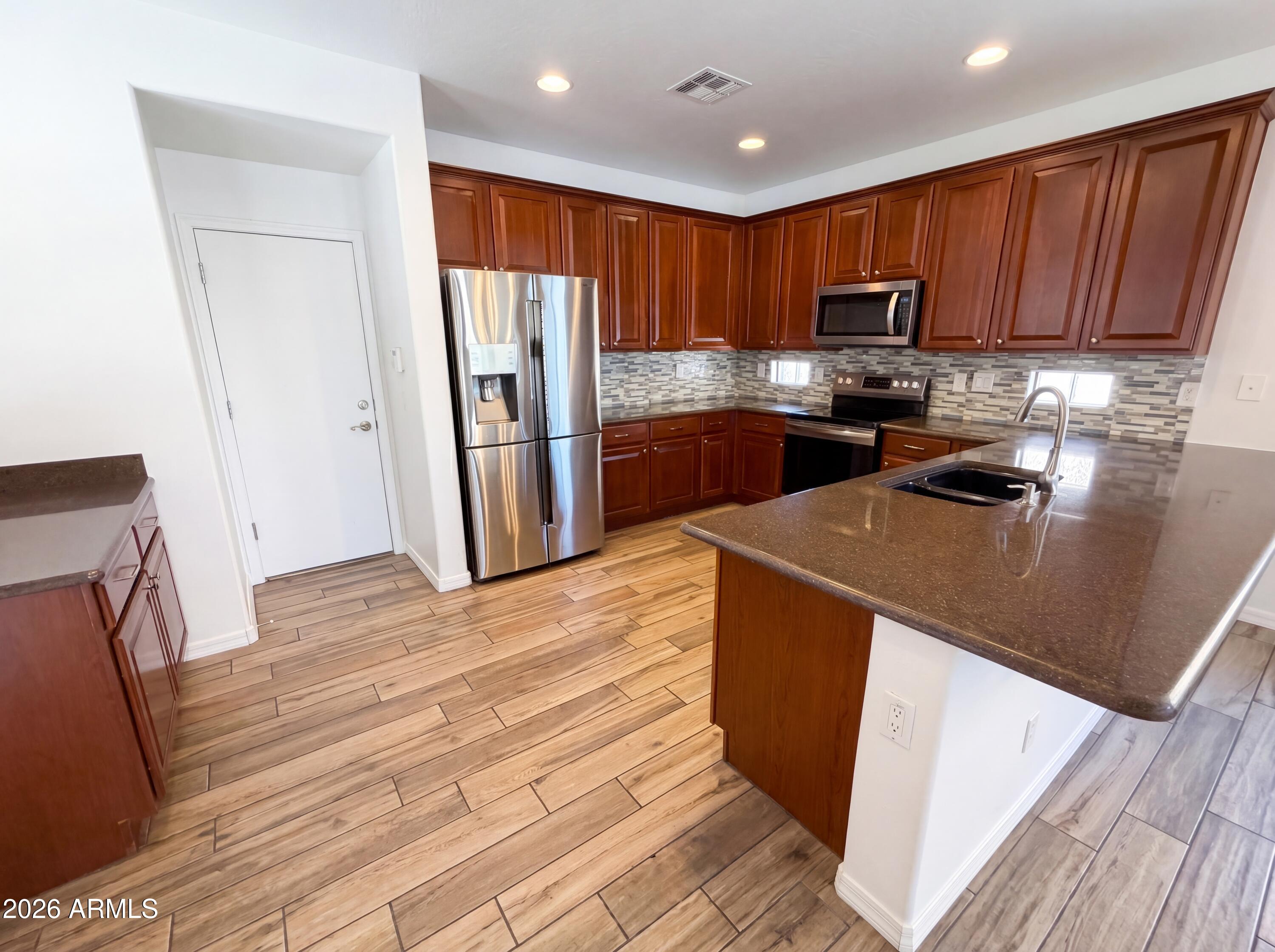 5509 West Rowel Road Phoenix, AZ 85083 - Photo 11 of 48
