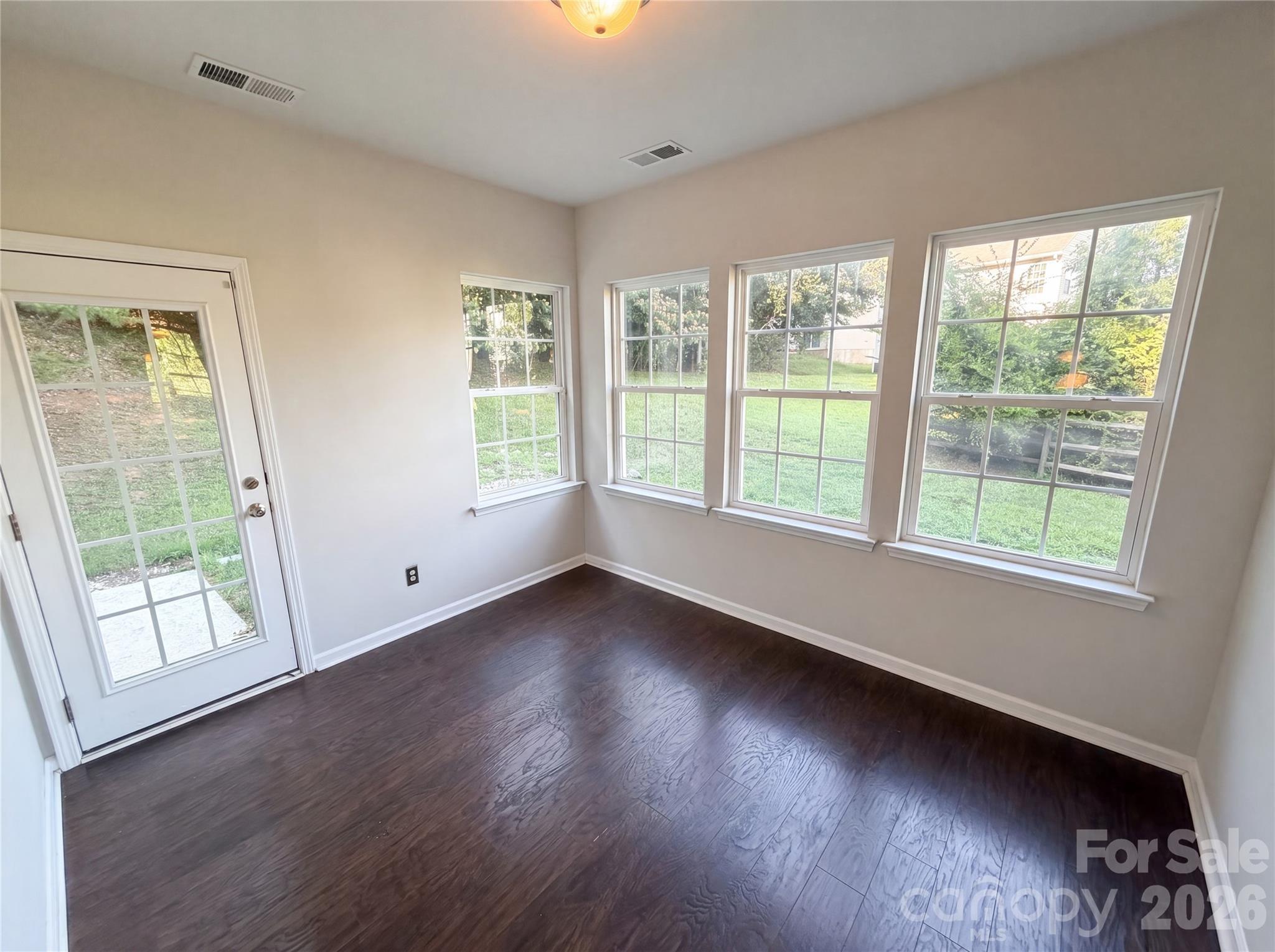 2007 Turtle Point Road Charlotte, NC 28262 - Photo 12 of 26
