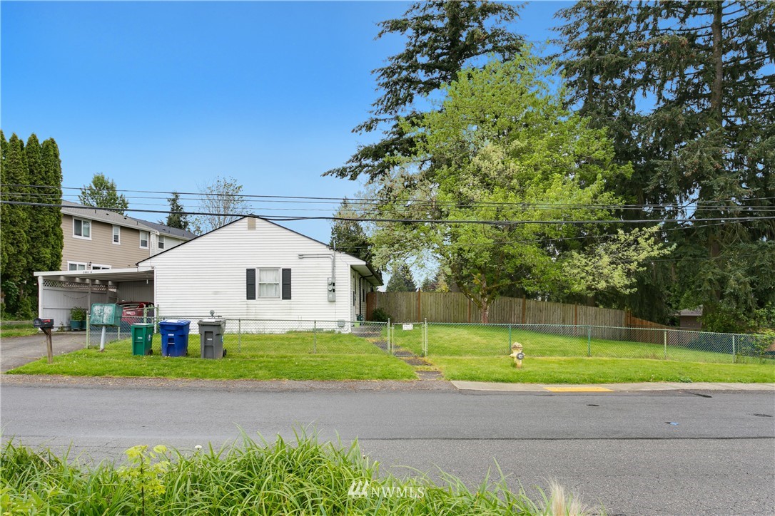 2801 Northeast 16th Street Renton, WA 98056 - Photo 2 of 6