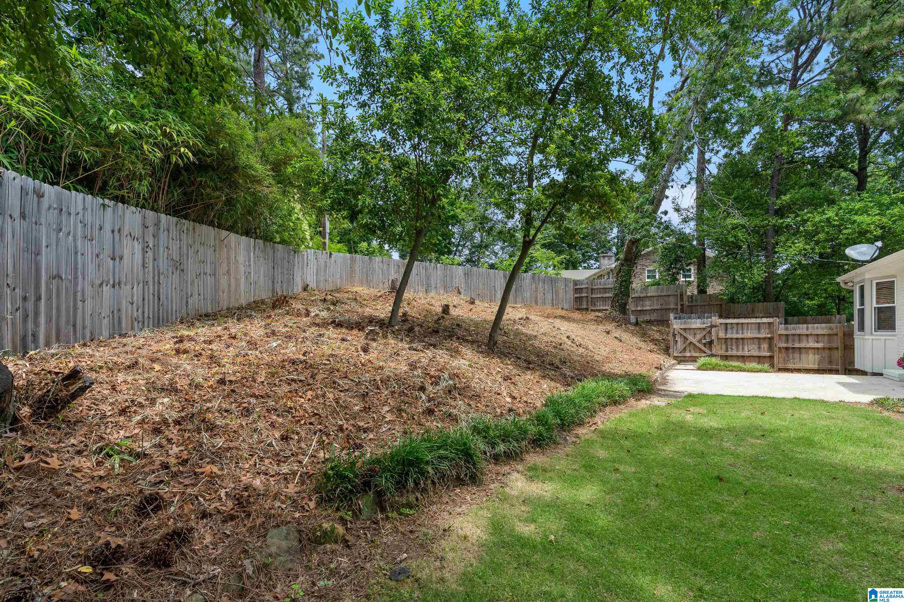 1416 Round Hill Road Birmingham, AL 35216 - Photo 31 of 35
