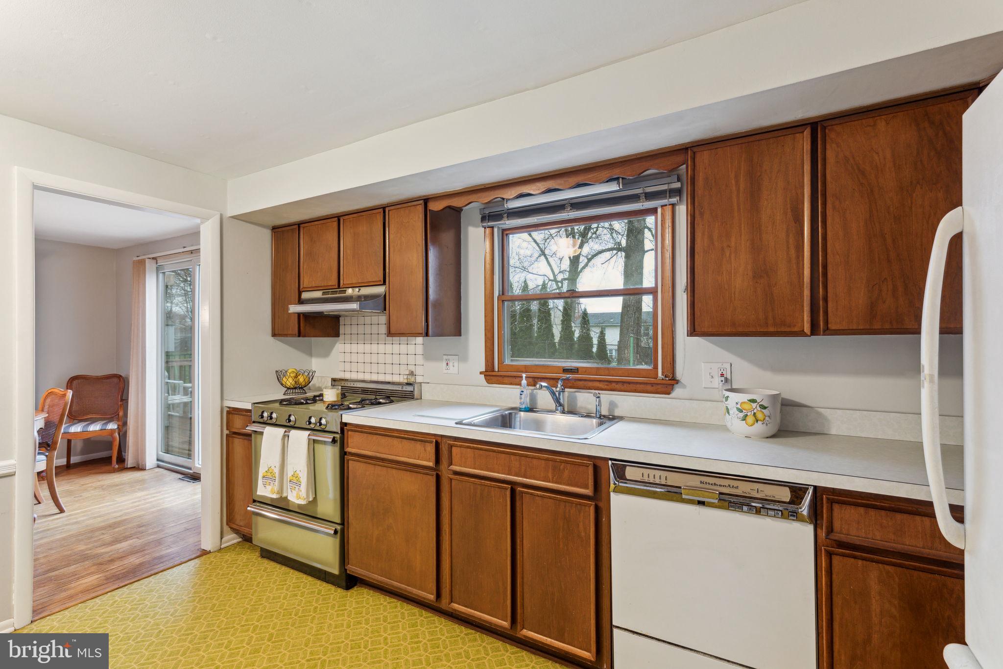 1419 Devon Road Warminster, PA 18974 - Photo 12 of 43 Gallery Image 12