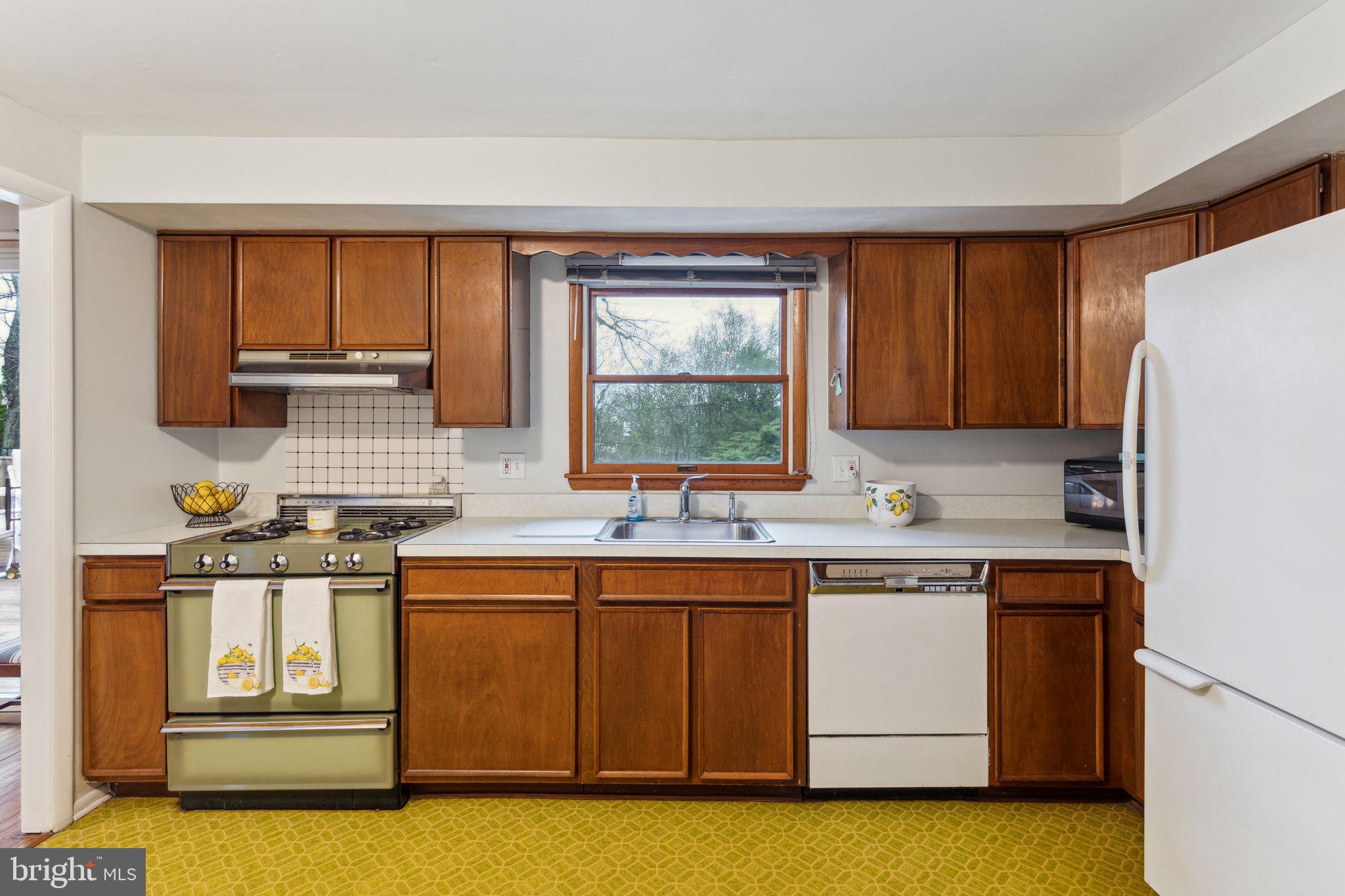 1419 Devon Road Warminster, PA 18974 - Photo 14 of 43 Gallery Image 14