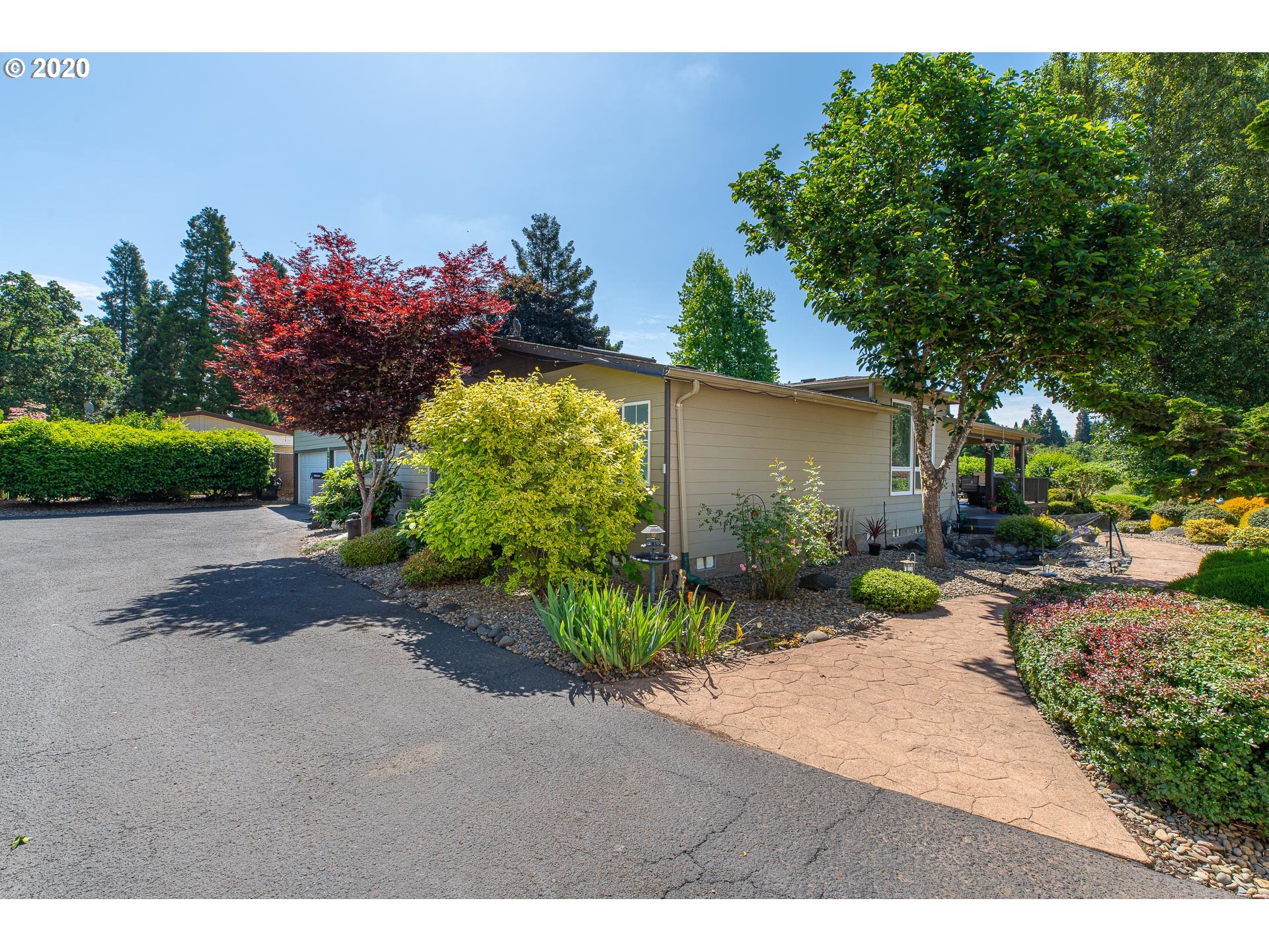85961 Edenvale Road, Unit SP 74 Pleasant Hill, OR 97455 - Photo 3 of 32
