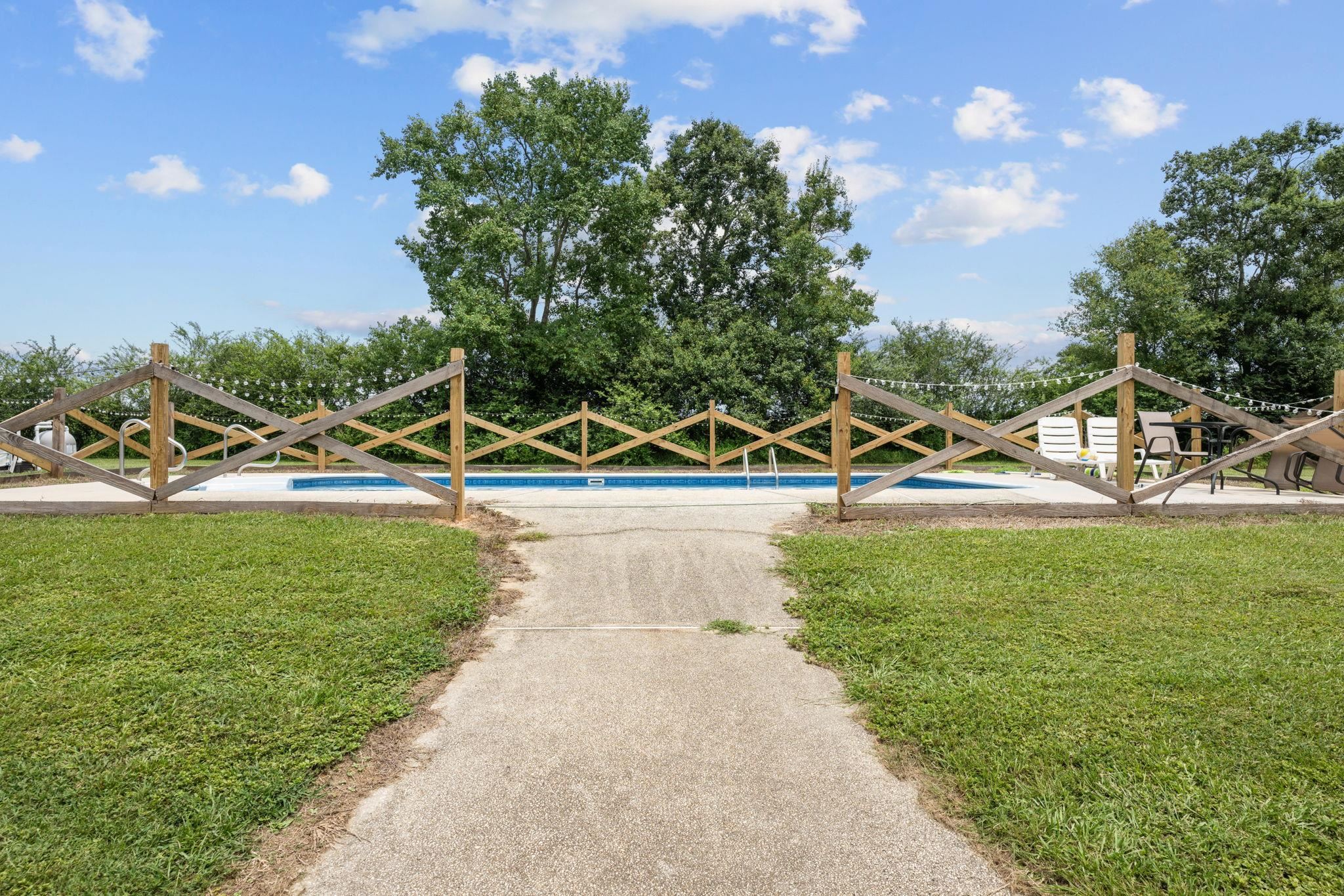 28660 Rose Run Road Robertsdale, AL 36567 - Photo 12 of 47