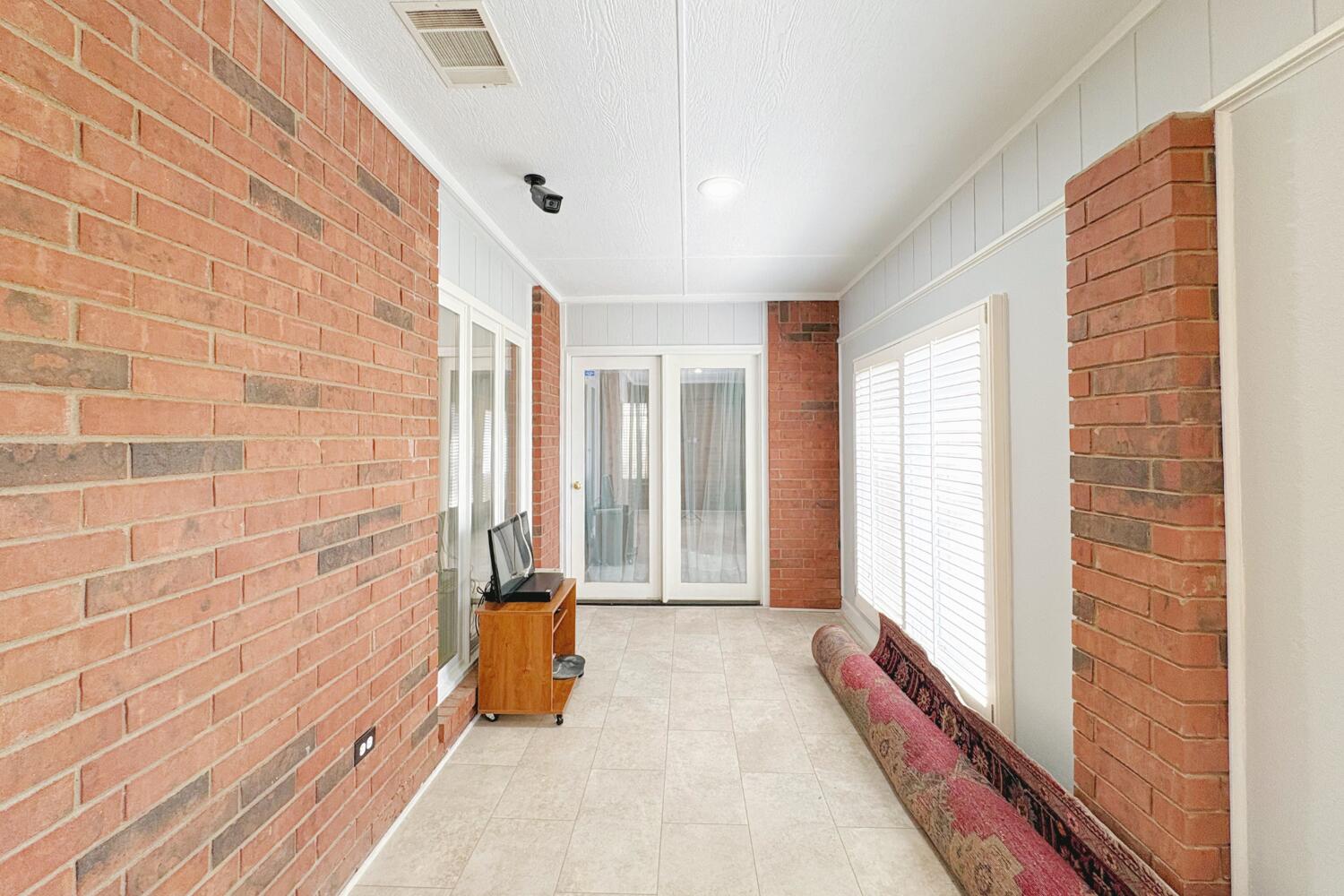 5005 96th Street Lubbock, TX 79424 - Photo 43 of 46 Sun Room
