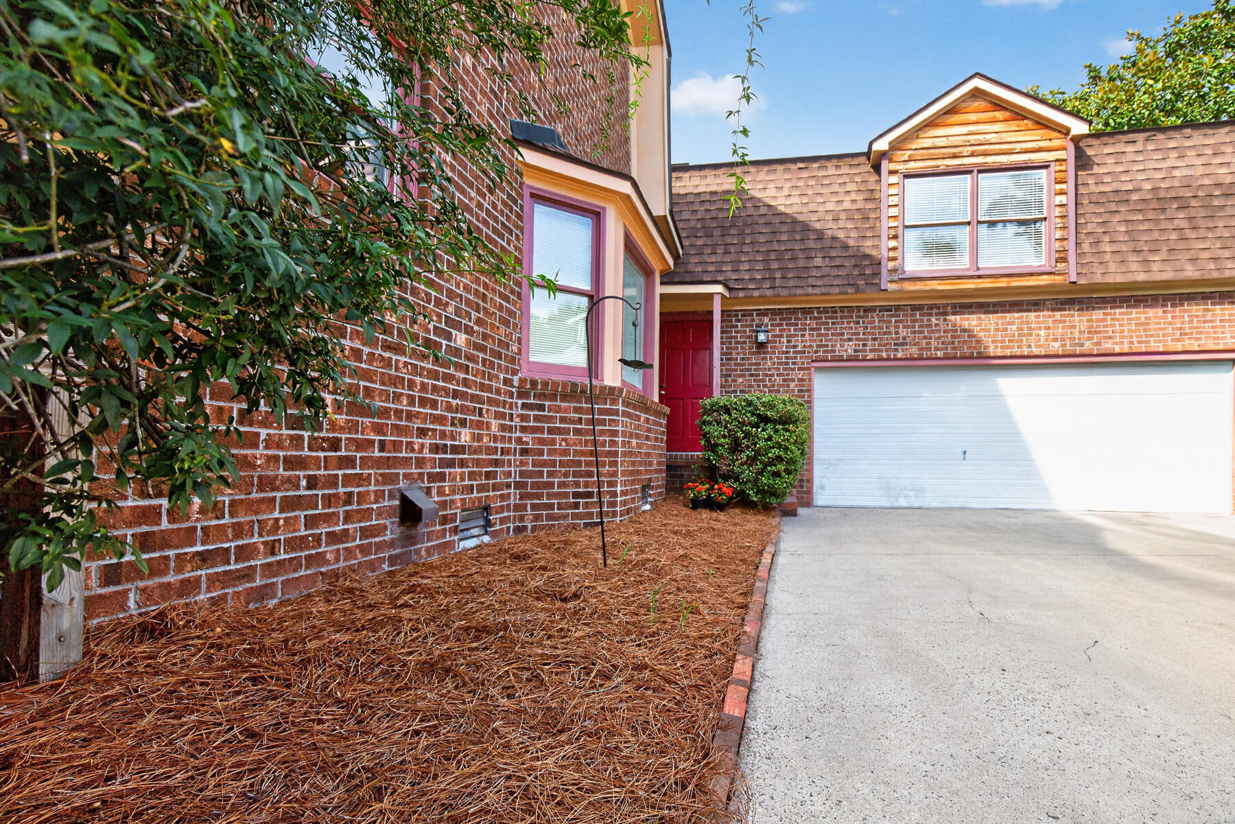 800 Milldenhall Road Mount Pleasant, SC 29464 - Photo 5 of 51
