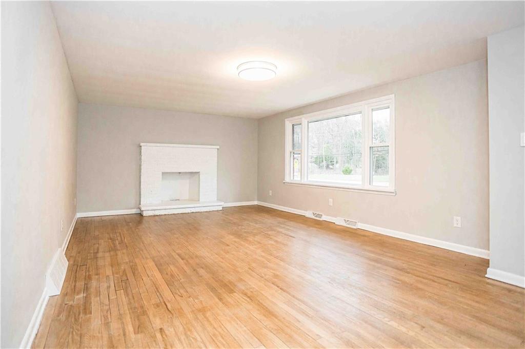 2159 Warren Road Indiana, PA 15701 - Photo 8 of 38 Gallery Image 8