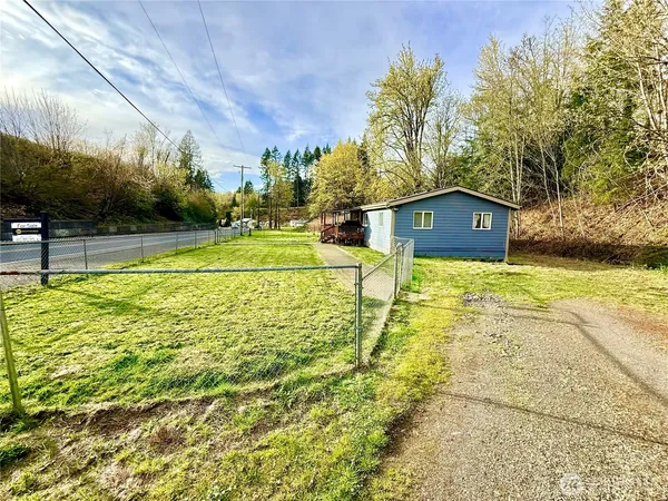 $347,900 | 197 Highway 505, Winlock, WA 98596