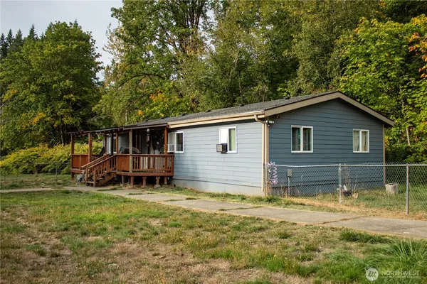 $347,900 | 197 Highway 505, Winlock, WA 98596