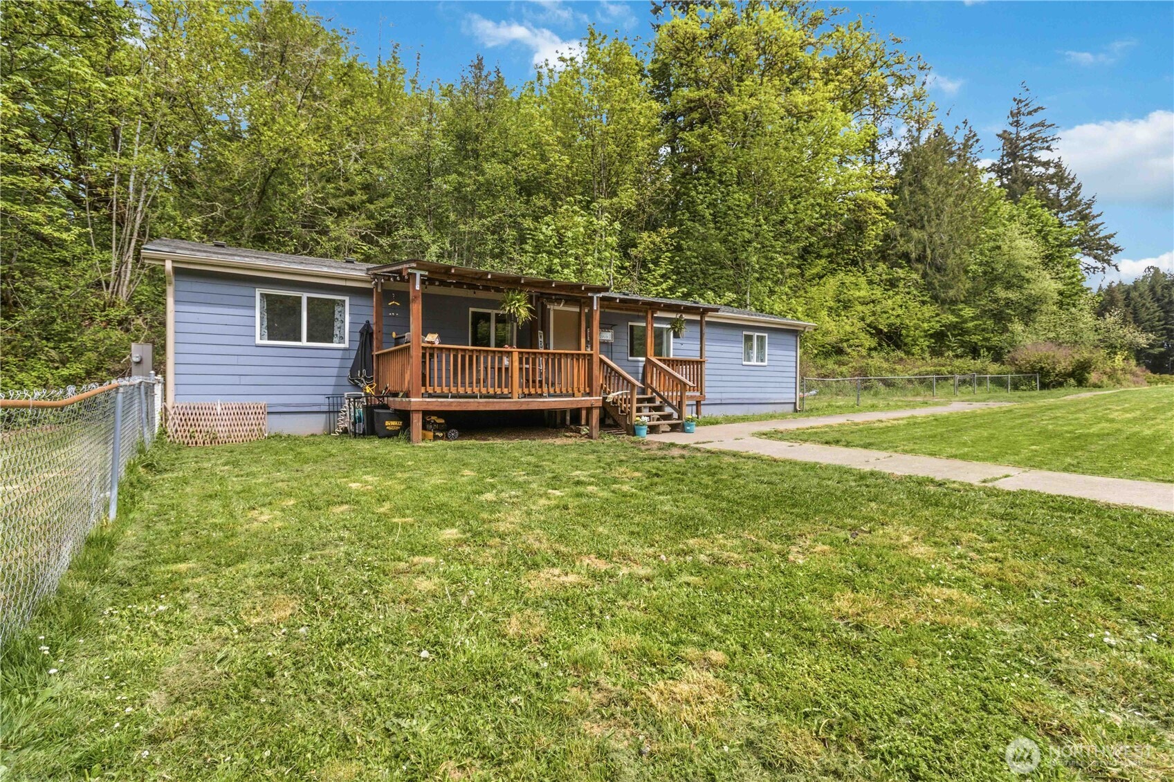 197 Highway 505 Winlock, WA 98596 - Photo 2 of 32