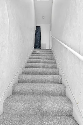 $869,800 | 3945 Woolwine Drive, Los Angeles, CA 90063