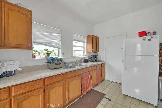 $869,800 | 3945 Woolwine Drive, Los Angeles, CA 90063